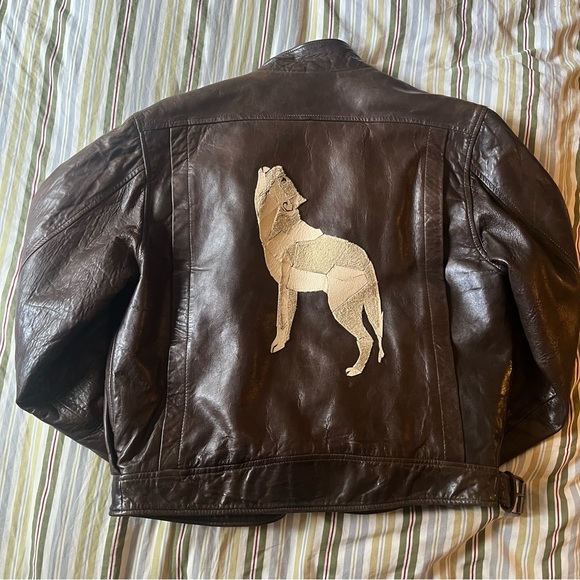 VINTAGE L’AVION FRENCH FLUFFY LEATHER JACKET WOLF DESIGN STITCHED ON BACK - Picture 2 of 9